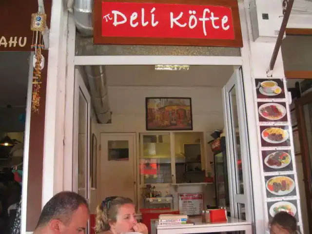 Deli Köfte'nin yemek ve ambiyans fotoğrafları 3