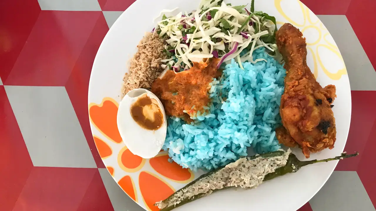 Nasi Berlauk Kak Zan (Tanah Merah)