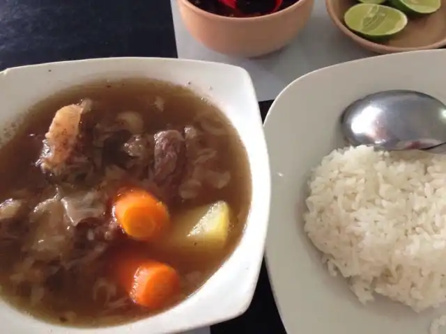 Gambar Makanan Sop Buntut & Iga Sapi Mbak Yeni 6