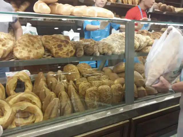 Çınar Sütlü Ekmek Fırını'nin yemek ve ambiyans fotoğrafları 2