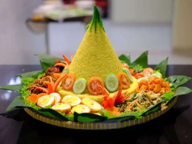 Gambar Makanan The Deli by Mosaic - Crowne Plaza Bandung 2