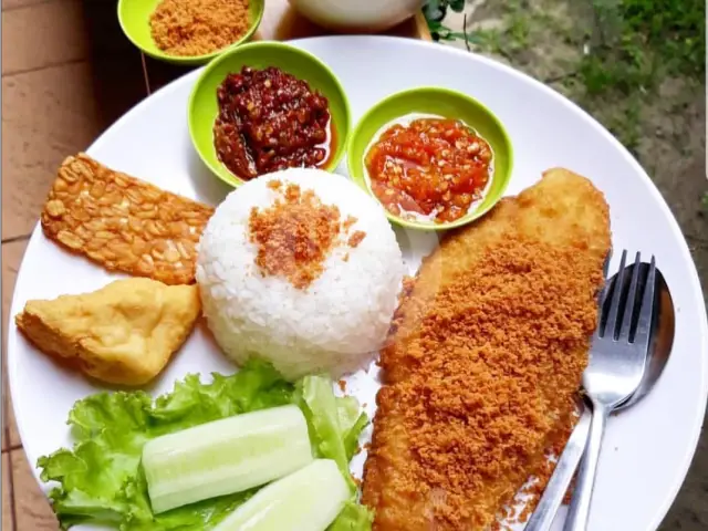 Gambar Makanan Ayam Goreng Karawaci, Puri Indah 2