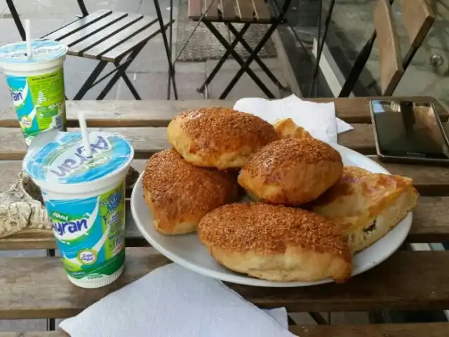 Karatas Ekmek & Unlu Mamülleri'nin yemek ve ambiyans fotoğrafları 15