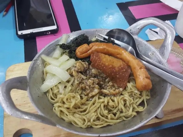 Gambar Makanan Nudel Mie Monyonk 10