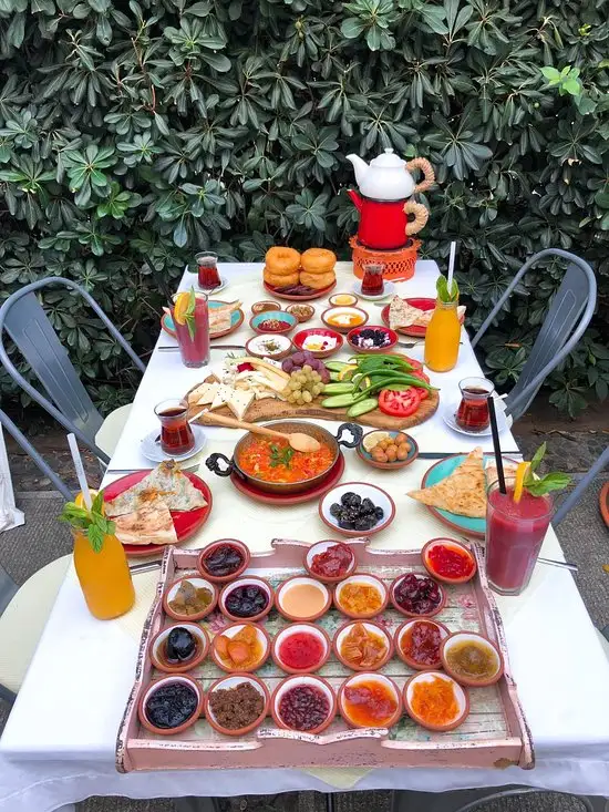 Ethem Efendı Kahvaltı'nin yemek ve ambiyans fotoğrafları 9