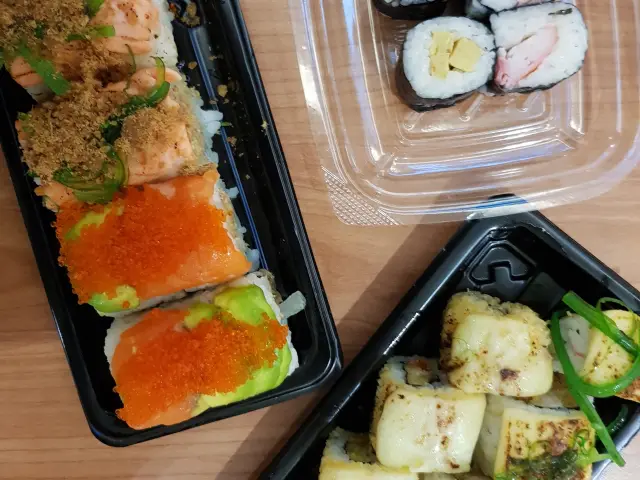 Gambar Makanan Suteki Sushi 8