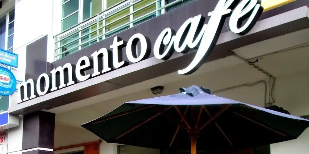 Momento Cafe