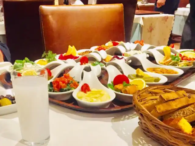 Yeşilköy Fener Restaurant'nin yemek ve ambiyans fotoğrafları 1