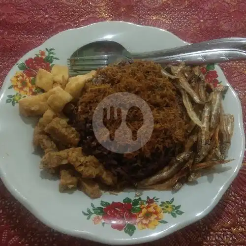 Gambar Makanan Warung Nasi Kuning Bagadang Hj. Teo, Maccini Raya 15