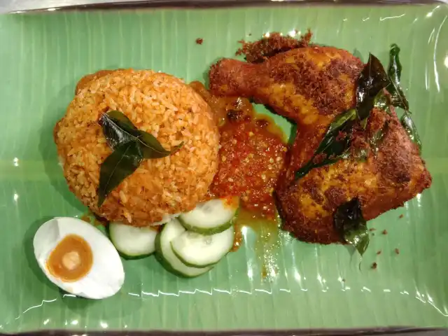 NASI KUKUS MAMA 1 (MUSLIM FOOD)