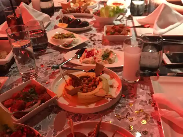 Al Sharq İstanbul - Hilton İstanbul Kozyatağı'nin yemek ve ambiyans fotoğrafları 45