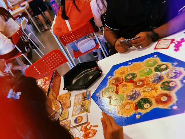 Vivae Board Game Cafe