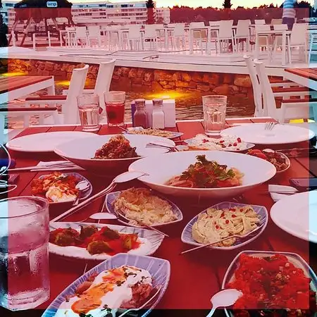 Okeanos Restaurant & Beach'nin yemek ve ambiyans fotoğrafları 2