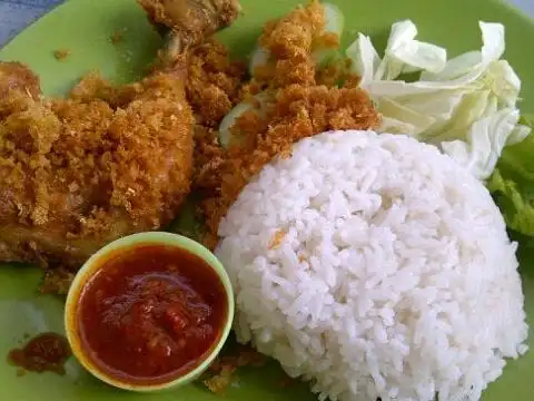Ayam Goreng Kremes Cak Gondrong, Kebayoran Lama