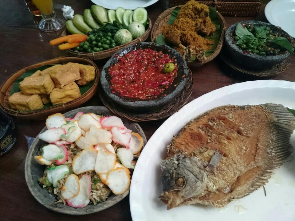 Manjabal 2 Terdekat Restoran Dan Tempat Makan Sunda Terdekat Di Bandung