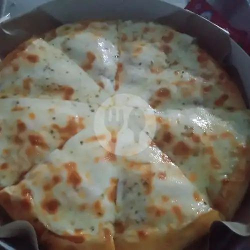 Gambar Makanan Pizzaita, Wanea 1