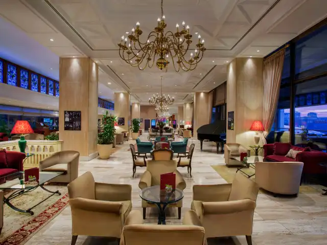 Lobby Lounge - Hilton İstanbul Bosphorus'nin yemek ve ambiyans fotoğrafları 16