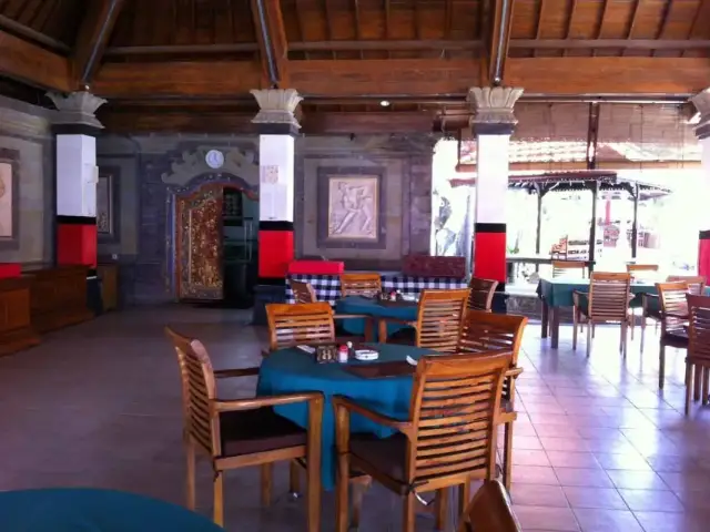 Gambar Makanan Villa Shanti Resto - Villa Shanti 3