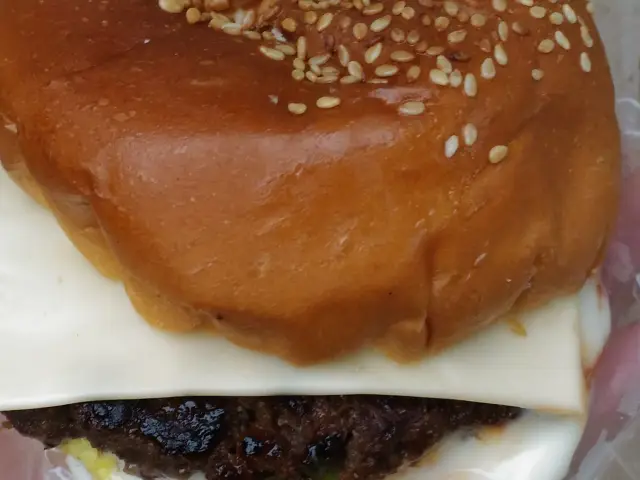 Gambar Makanan Lemoe Burger 8