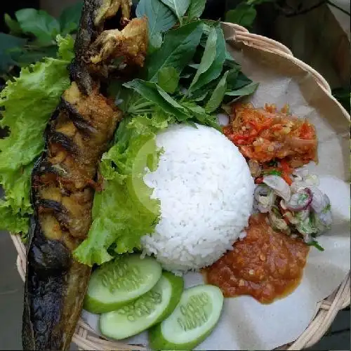 Gambar Makanan Warung Nasi Hj Husna Wati 4