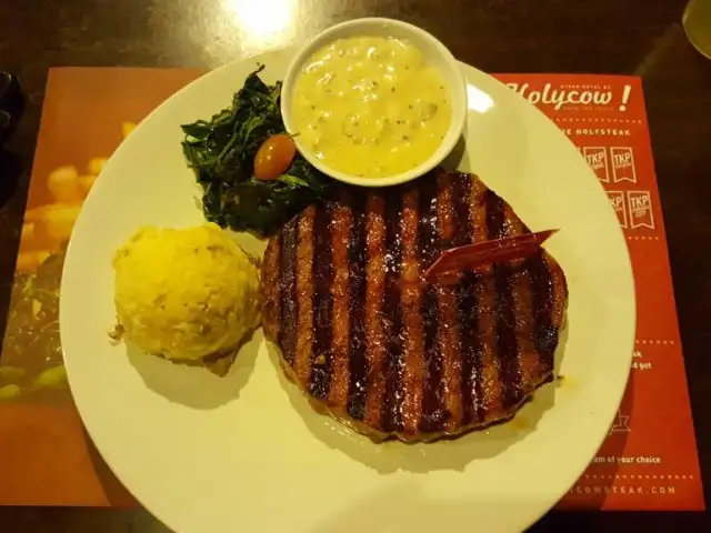 Gambar Makanan Steak Hotel by Holycow! TKP Bandung 5