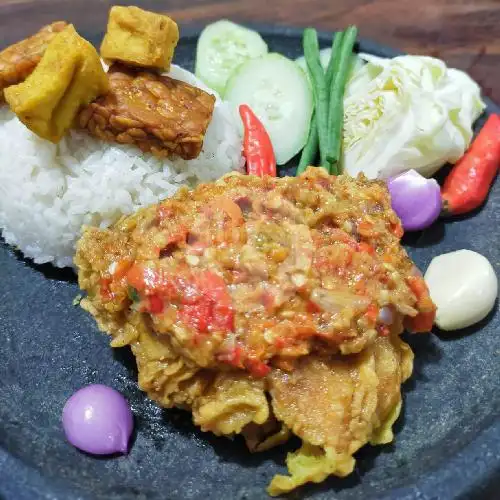 Gambar Makanan Ayam Tempong Ibu Sri, Gelogor Carik 4