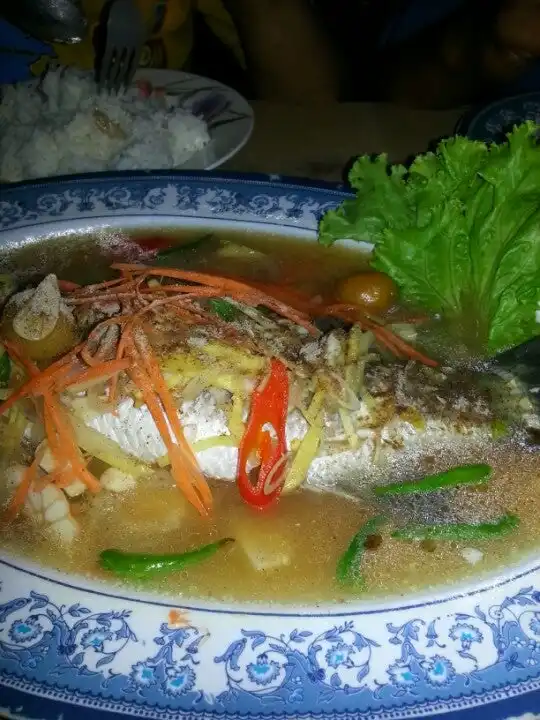 Istimewa Seafood Food Photo 16