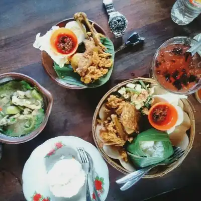 Warung Makan Sawo Kecik