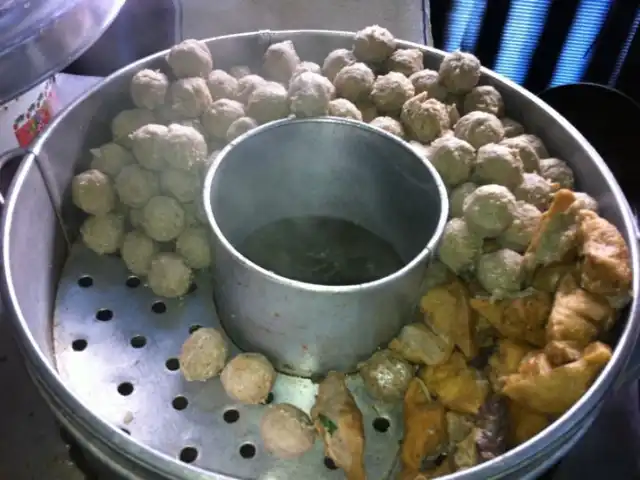 Gambar Makanan Bakso Sampe (umum) 8