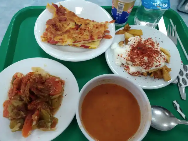 Çakabey Okulları Yemekhanesi'nin yemek ve ambiyans fotoğrafları 3