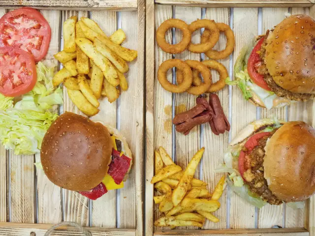 Erva Burgers'nin yemek ve ambiyans fotoğrafları 1