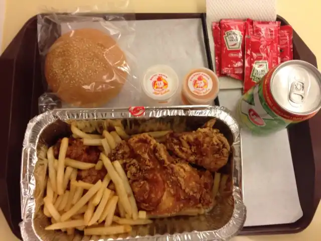 Al-Baik Chicken Restaurant Food Photo 8