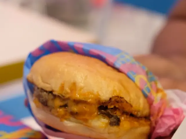 Gambar Makanan Flip Burger 10
