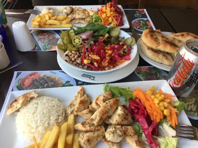 Köfteci Ramiz bornova'nin yemek ve ambiyans fotoğrafları 5