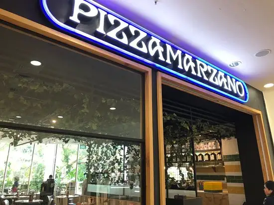 Gambar Makanan Pizza Marzano - Central Park 12