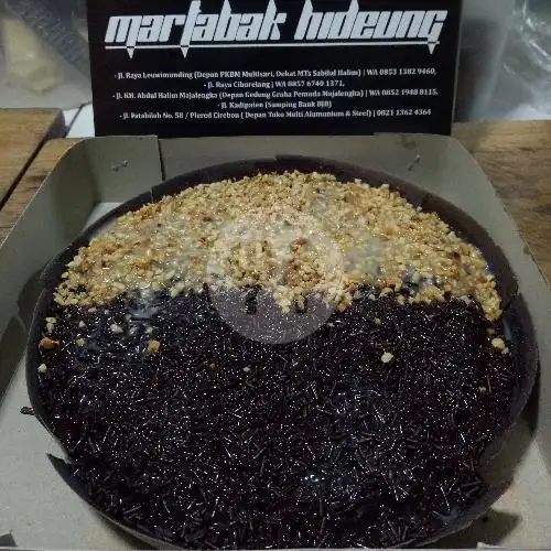 Gambar Makanan MARTABAK HIDEUNG / IRENG ( Ala Pizza)  1