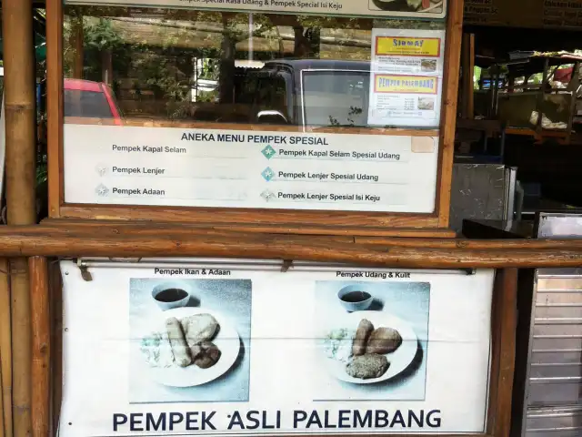 Gambar Makanan Pempek Berkat 8