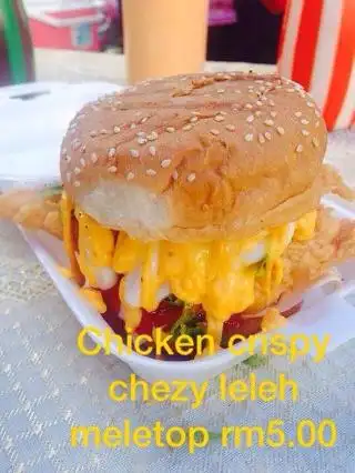 BEST Burger Crispy II Food Photo 1