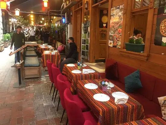 Bezirhan Cafe Türk Ocağı'nin yemek ve ambiyans fotoğrafları 2