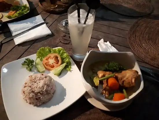 Gambar Makanan Bali Yoga Restaurant 14