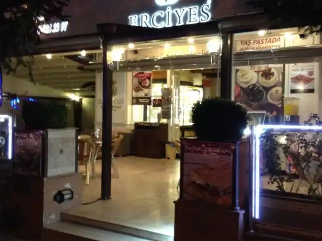 Erciyes Pasta & Cafe'nin yemek ve ambiyans fotoğrafları 3