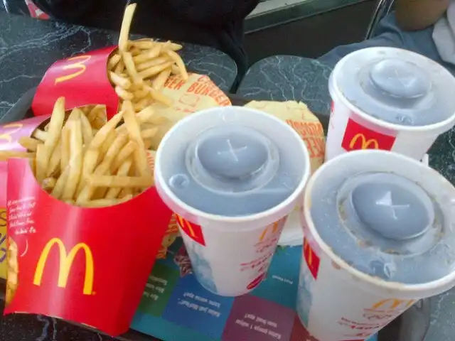 Gambar Makanan McDonald's 16