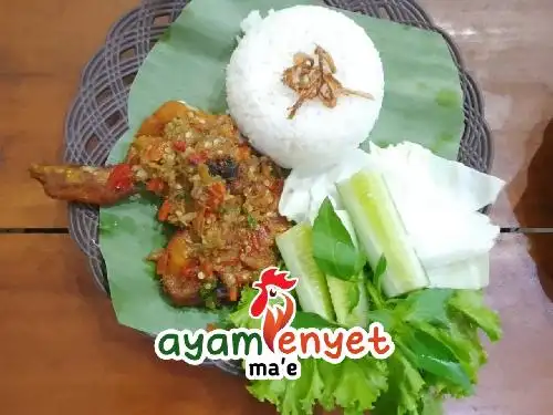 Ayam Penyet Ma'e, U Raya