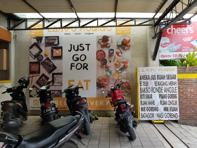 Gambar Makanan Lampu Kuning 5