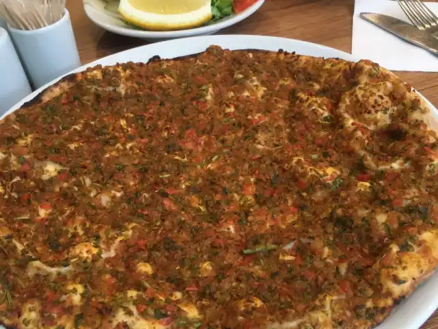 Gaziantep Lahmacun Döner & Pide Salonu'nin yemek ve ambiyans fotoğrafları 33