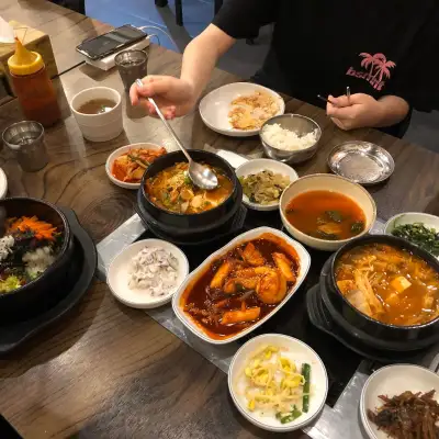 Kor-BQ Korean restaurant