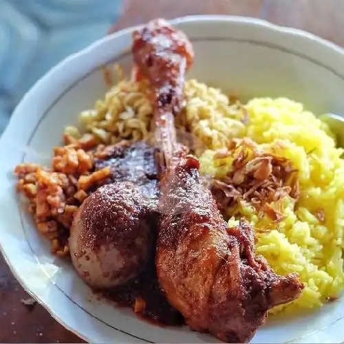 Gambar Makanan Nasi Kuning Warmob Salsabila, Mappanyukki 4