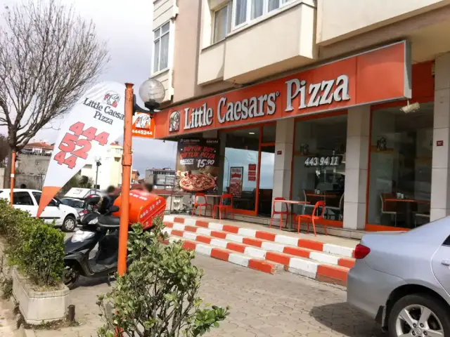 Little Caesars Pizza'nin yemek ve ambiyans fotoğrafları 4
