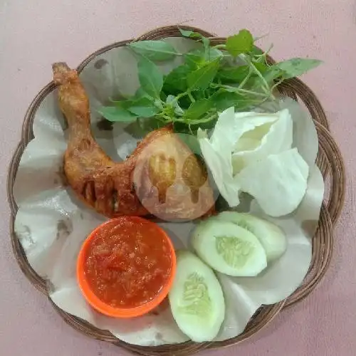 Gambar Makanan Pecel Ayam Ibu Jiyah 90, Senen 1
