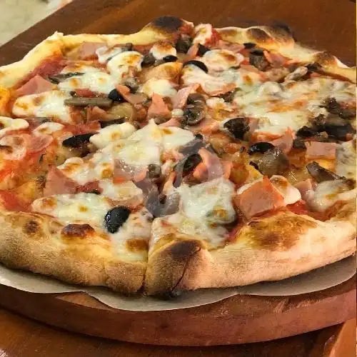 Gambar Makanan Carlo's Pizza, Basangkasa Raya 17